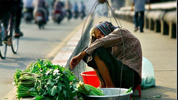 Chuyên gia Nguyễn Xuân Thành: Người Việt chưa giàu đã già, lại còn nợ nần chồng chất